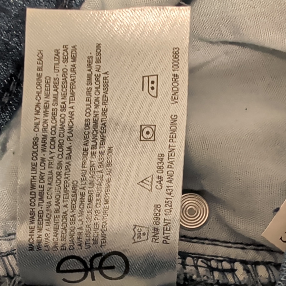 NWT Gloria Vanderbilt Amanda Slimming Jeans Size 12 - Picture 9 of 9
